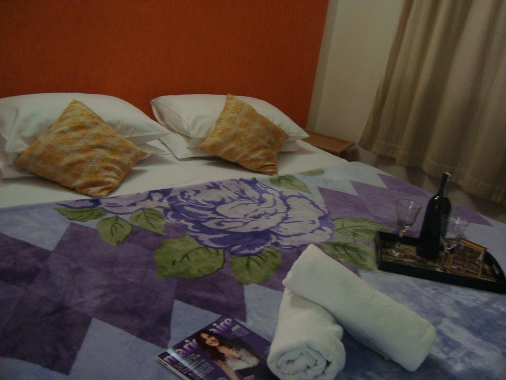Pousada Renascença Serra Negra  Quarto foto